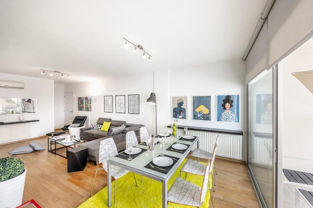 Appartement Luxurious Bright & Stylish 2Br With Office In Nicosie Extérieur photo
